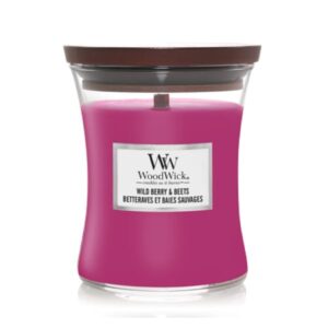 Aromatinė žvakė WoodWick Wild Berry&Beets 275g.
